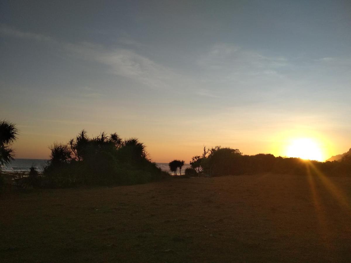 הוילה Uluwatu Nunggalan Hut מראה חיצוני תמונה