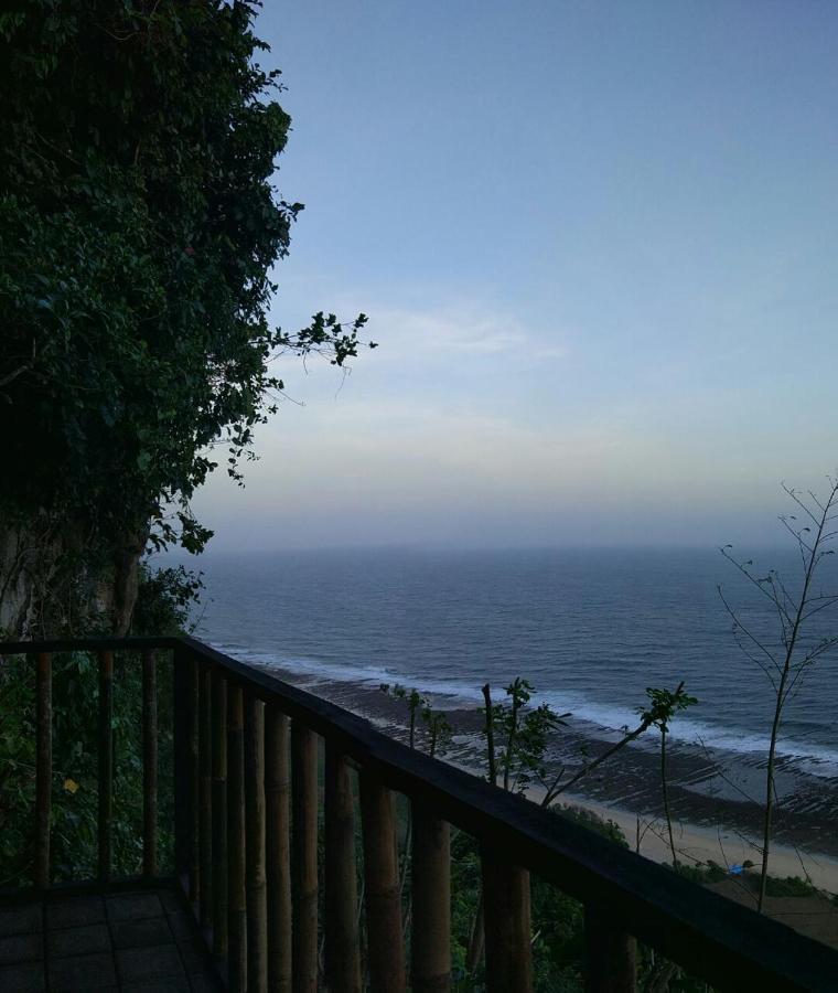 הוילה Uluwatu Nunggalan Hut מראה חיצוני תמונה